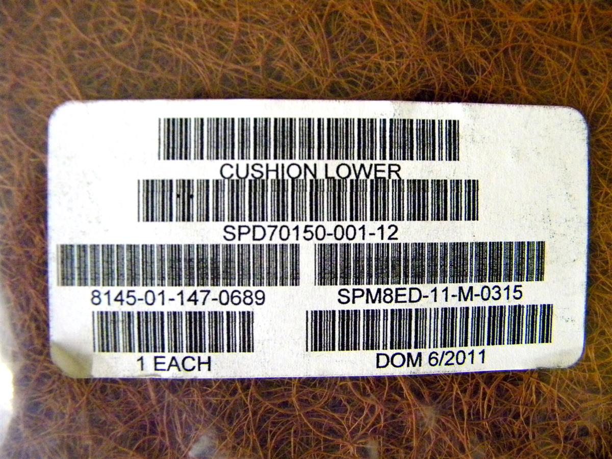 SP-1435 | 8145-01-147-0689 Cushion, Contour, Container, Lower Cushion for TG UH 60A Blackhawk Helicopter NOS (2).JPG