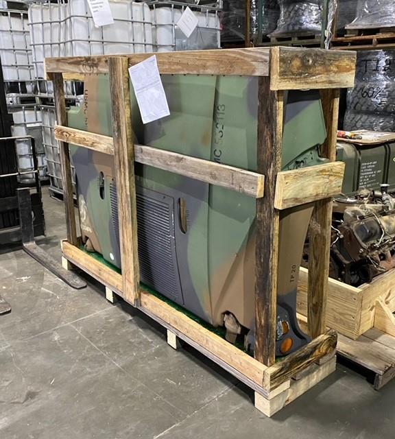 HM-3463 | HMMWV Front Hood  - in Crate (3).jpg