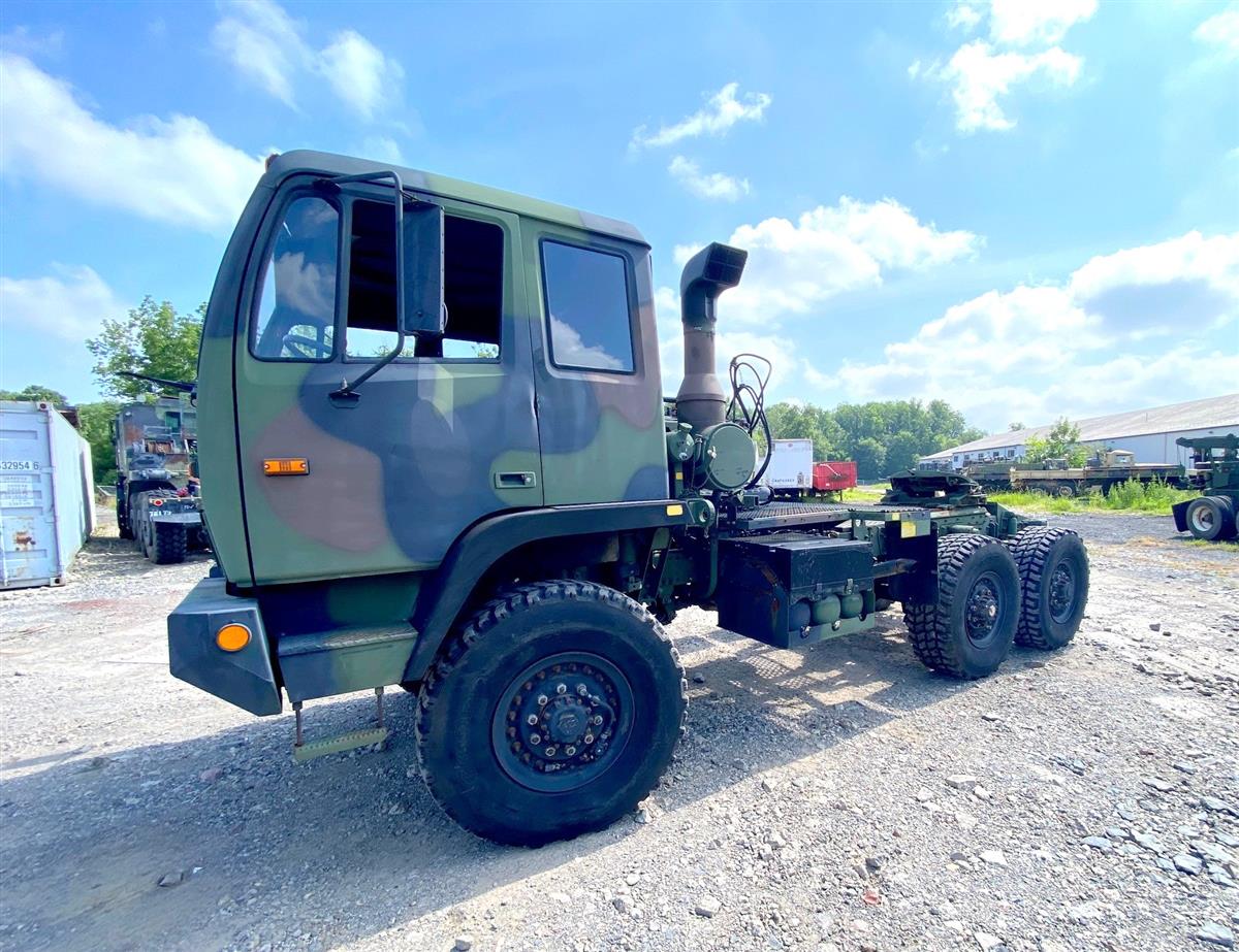 T-09282018-14 | 1998 Stewart & Stevenson M1088 6x6 FMTV 5th Wheel Tractor20.jpg