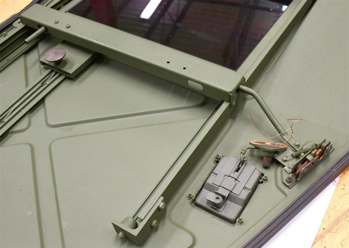 HM-3778 | HM-3778 Set of Four Hard X Doors HMMWV M998 (1).JPG