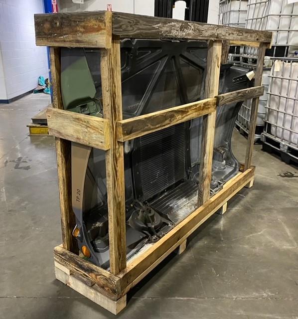 HM-3463 | HMMWV Front Hood  - in Crate (4).jpg