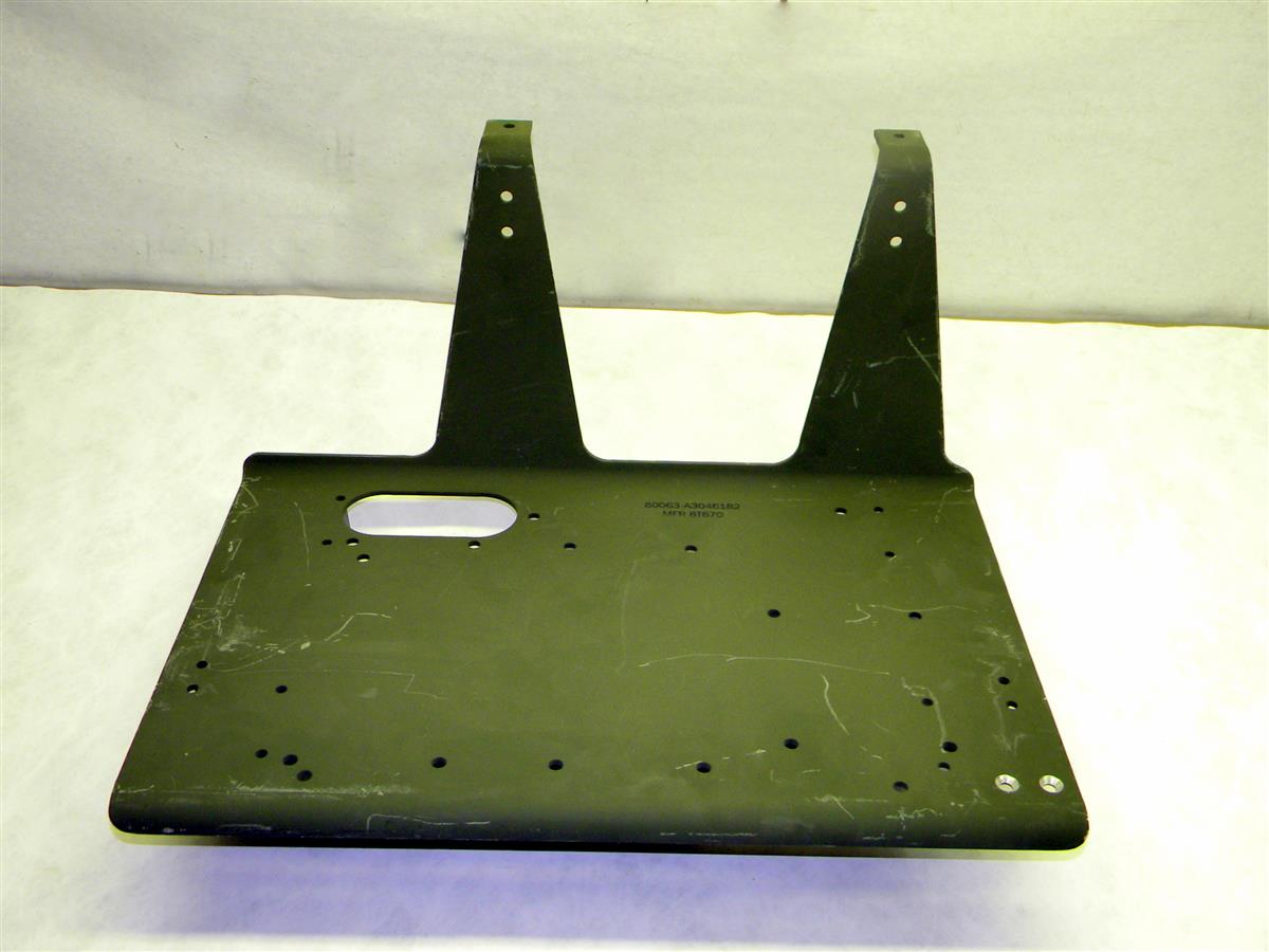 RAD-220 | 5820-01-215-9395 A3046182, Radio Rack Plate, RAD-220e.JPG