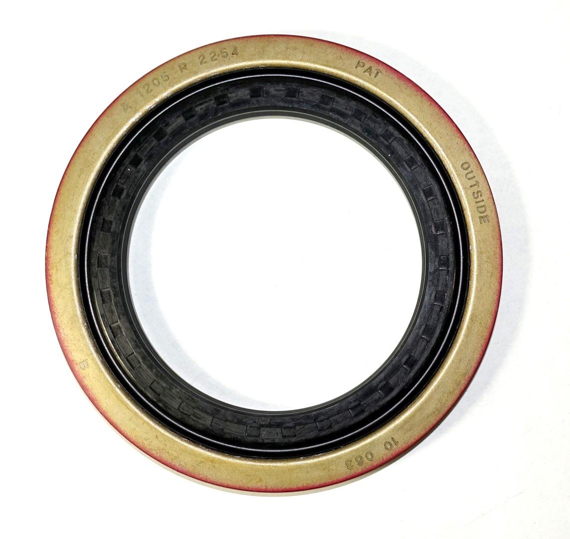 FM-256 | 5330-01-360-5252 Inner Wheel Hub Seal (3) (Large).JPG