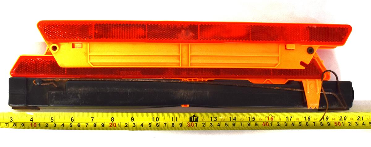 ALL-5065 | ALL-5065 Reflective Triangle Set Highway Safety Emergency Warning Set of 3 (4).JPG