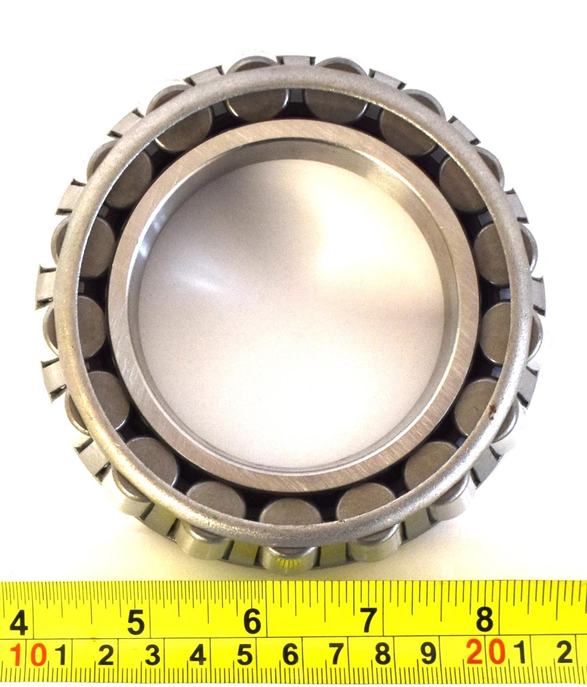 HET-126 | HET-126  Tapered Roller Bearing Cone with Rollers Oshkosh M911 HET (7).JPG