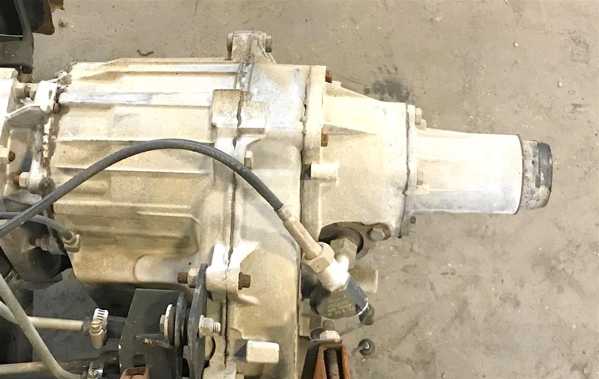 HM-1242 | HM-1242  Transfer Case Assembly, New Venture Gear Model NP 242 AMG NP242 HMMWV (3).JPG