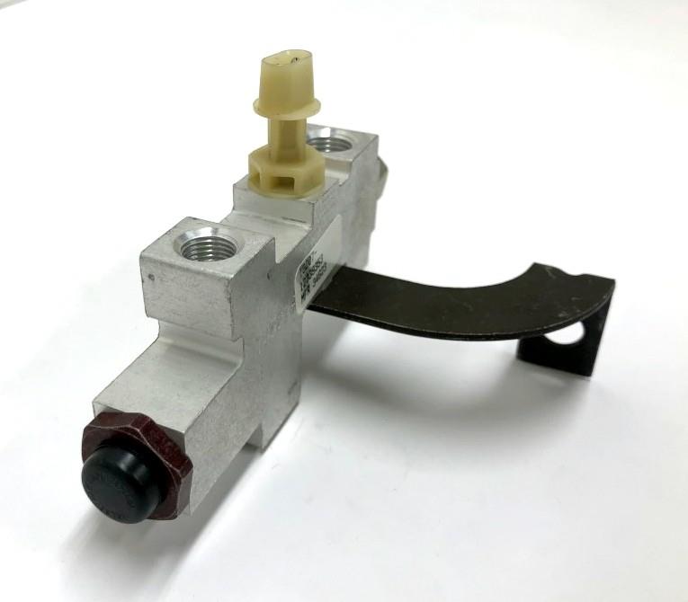 HM-1616 | HM-1616  Master Cylinder Proportion Valve HMMWV (6).JPG