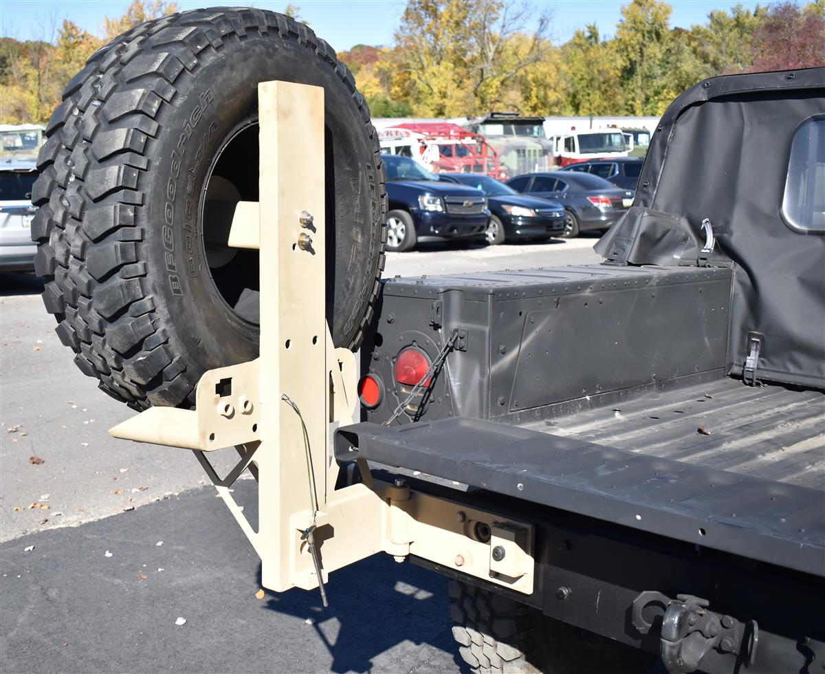 HM-3805 | HM-3805 Tire Carrier Custom Build With Hardware Included HMM (16).JPG