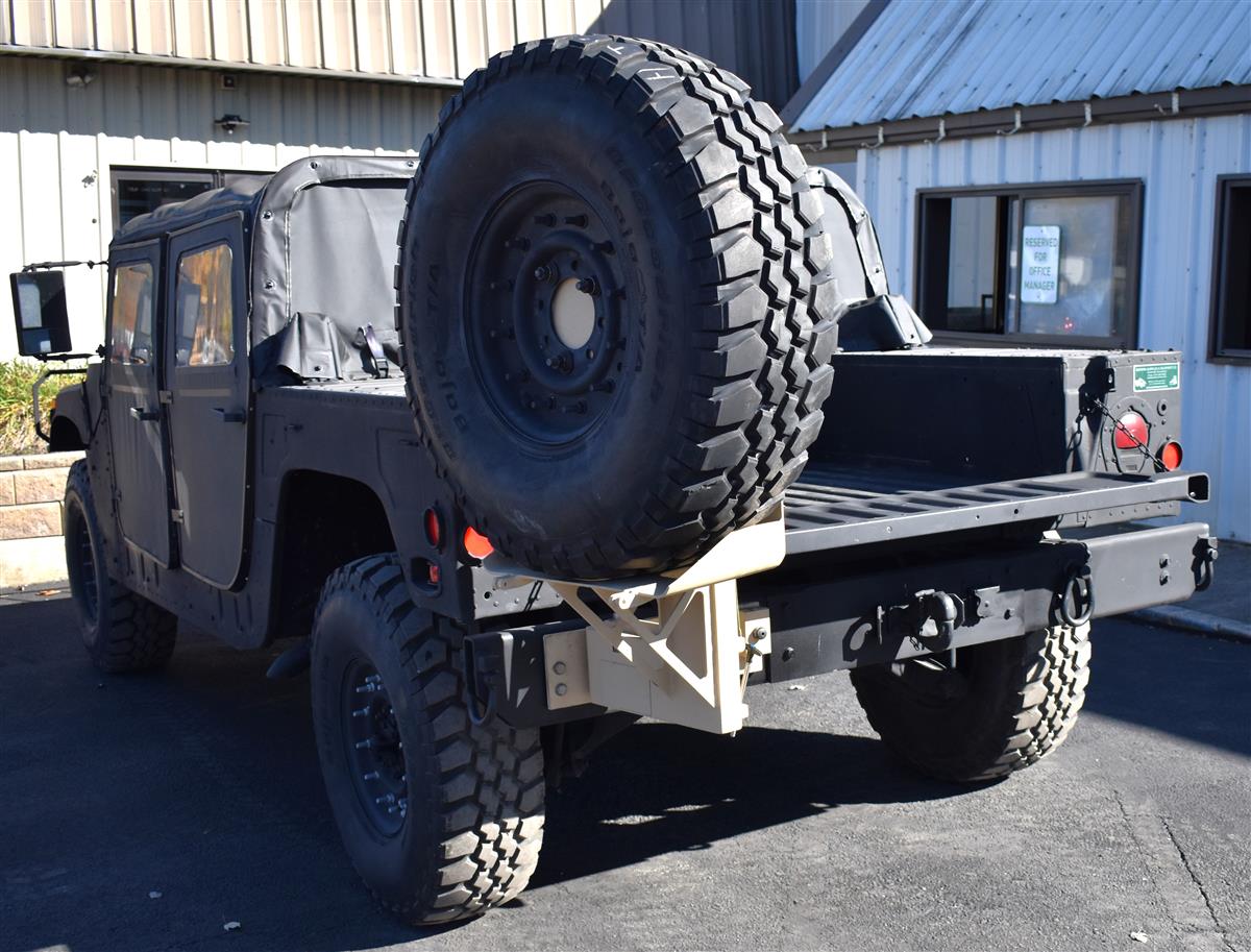 HM-3805 | HM-3805 Tire Carrier Custom Build With Hardware Included HMM (18).JPG