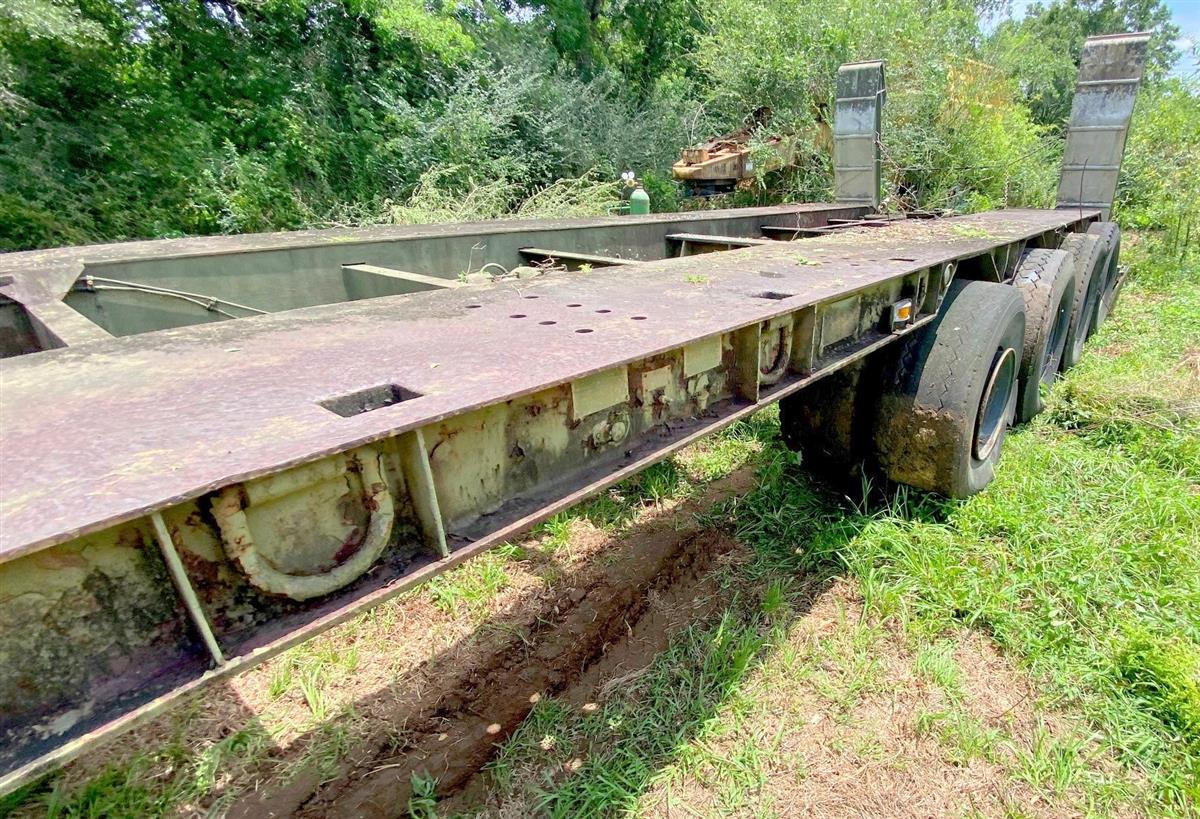 TR-06202023-8 | M747 60 Ton Tank Retriever 4 Axle Trailer Low Boy Flat Bed 7 11.jpg