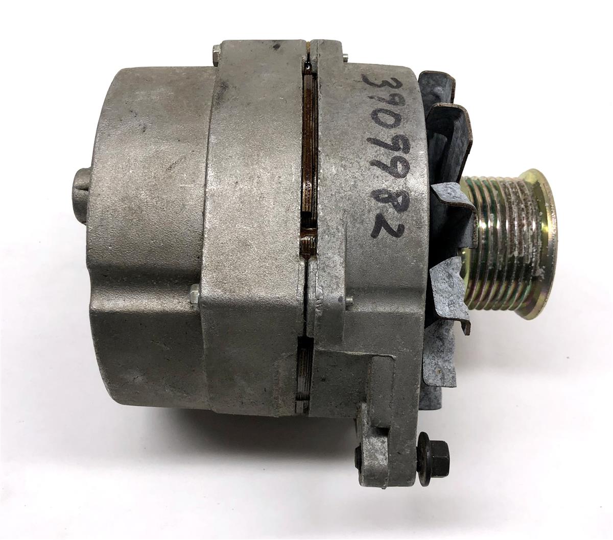 M9-6211 | M9-6211 Alternator Cummins Big Cam Diesel Engine M915 Series Trucks (4).JPG