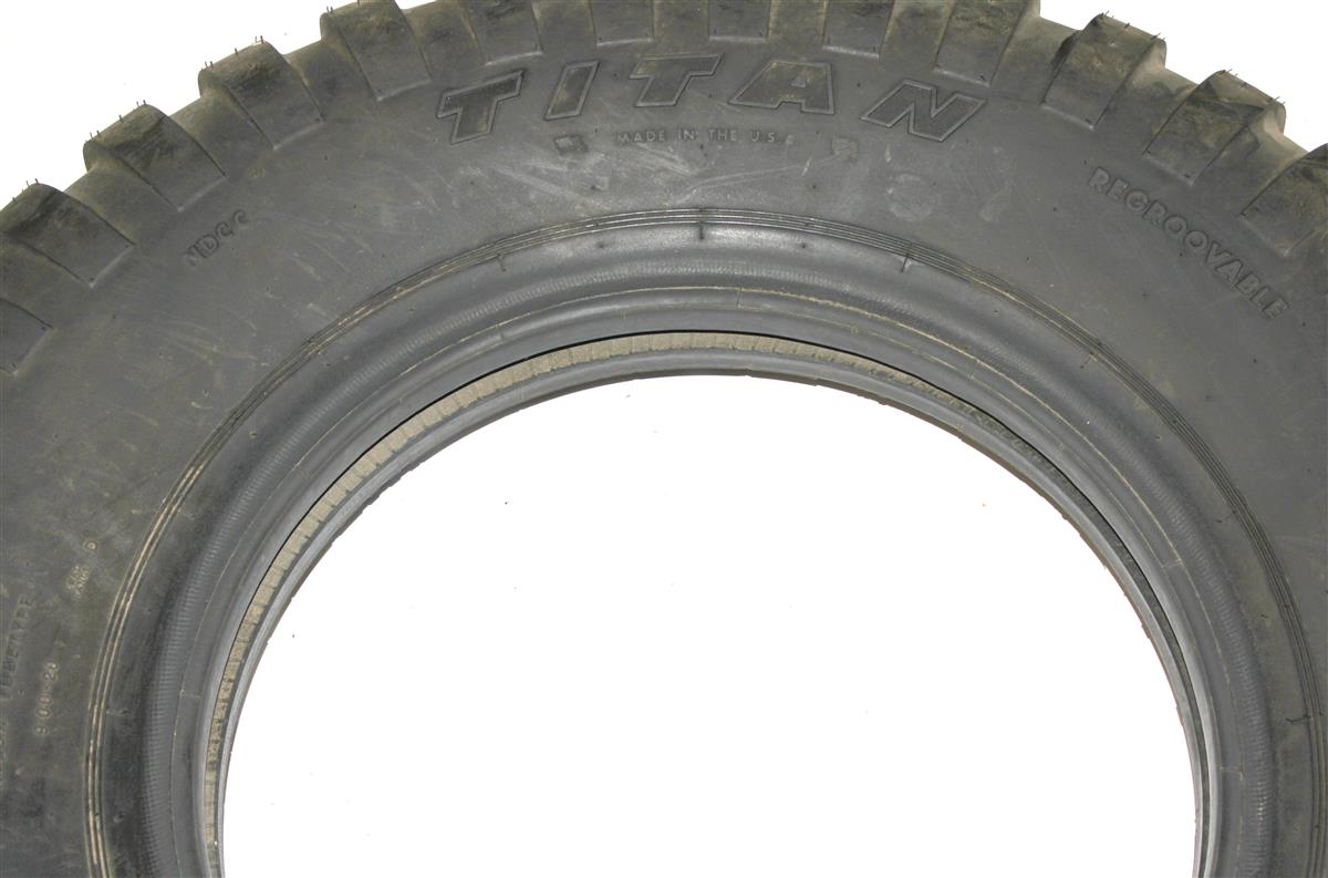 TI-113 | TI-113 9.00 x 20 Military Tread Bias Tire 100% Tread (14).JPG