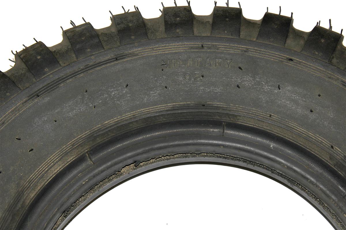 TI-113 | TI-113 9.00 x 20 Military Tread Bias Tire 100% Tread (5).JPG