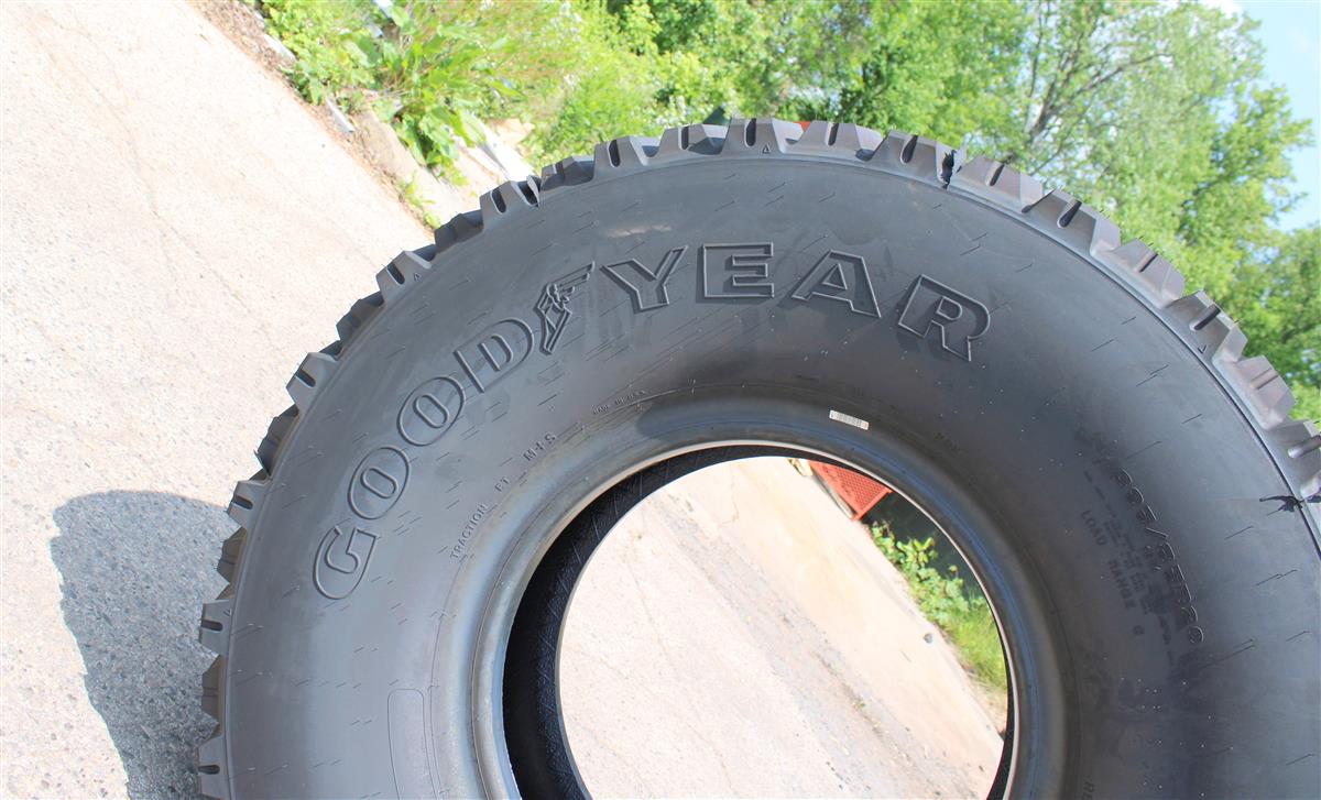 TI-124 | TI-124 Goodyear MVT MVT 39585R20 Radial Tire 100% Tread  (10).JPG