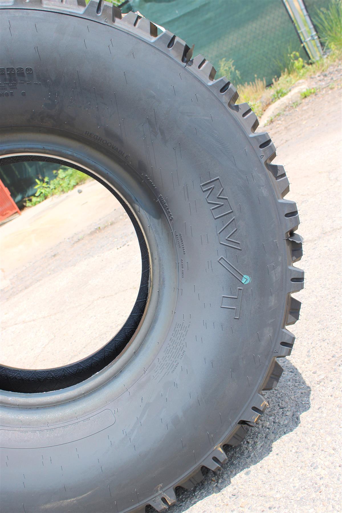 TI-124 | TI-124 Goodyear MVT MVT 39585R20 Radial Tire 100% Tread  (12).JPG