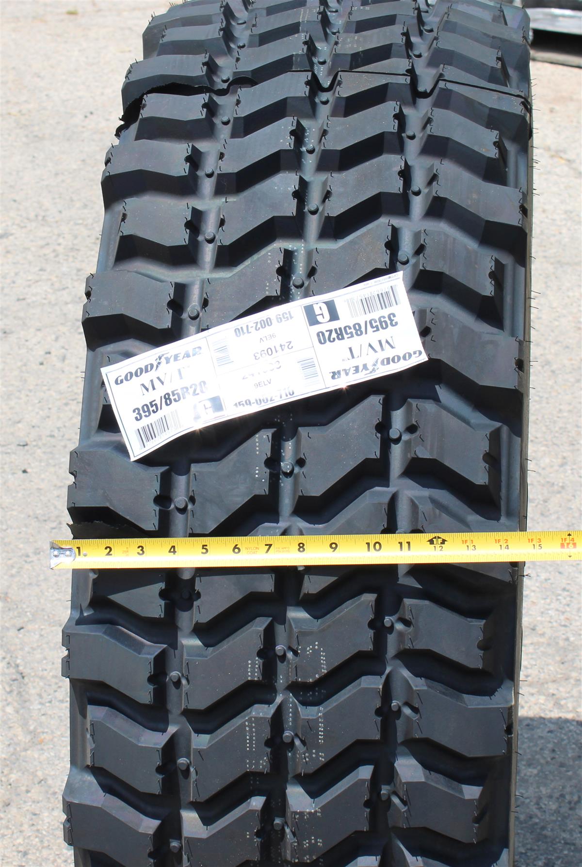 TI-124 | TI-124 Goodyear MVT MVT 39585R20 Radial Tire 100% Tread  (5).JPG