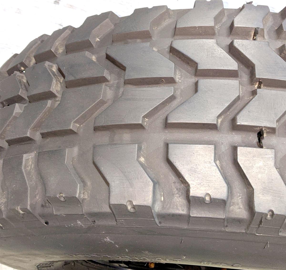 TI-1838  | TI-1838 Goodyear Wrangler MT 37x12.50x16.5LT CTIS Tire with 12 Bolt Rim 80 Tre (20).jpg