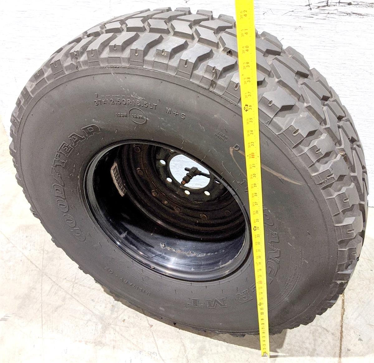 TI-1838  | TI-1838 Goodyear Wrangler MT 37x12.50x16.5LT CTIS Tire with 12 Bolt Rim 80 Tre (30).jpg