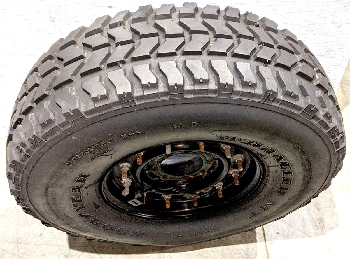 TI-1838  | TI-1838 Goodyear Wrangler MT 37x12.50x16.5LT CTIS Tire with 12 Bolt Rim 80 Tre (5).jpg