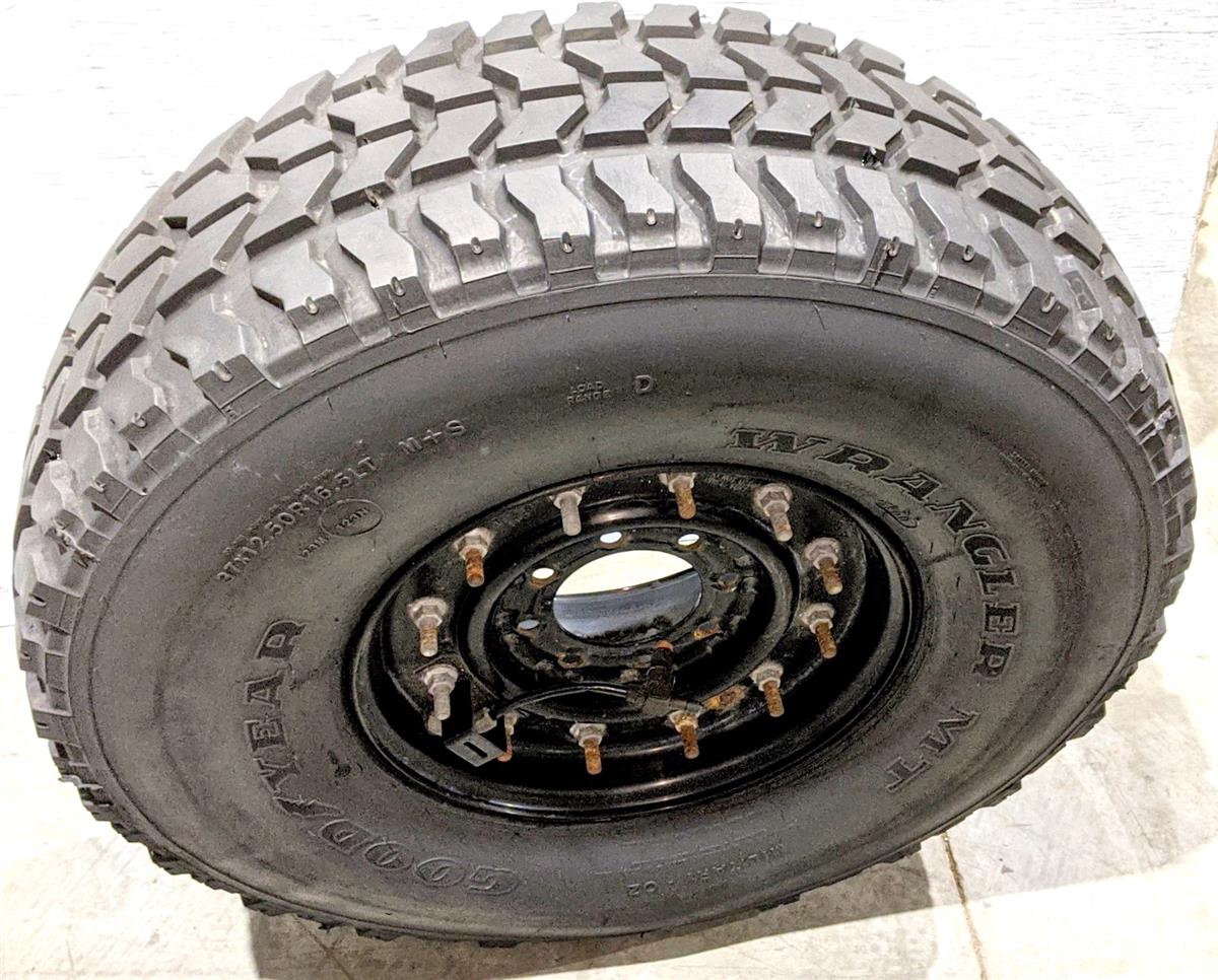 TI-1838  | TI-1838 Goodyear Wrangler MT 37x12.50x16.5LT CTIS Tire with 12 Bolt Rim 80 Tre (6).jpg