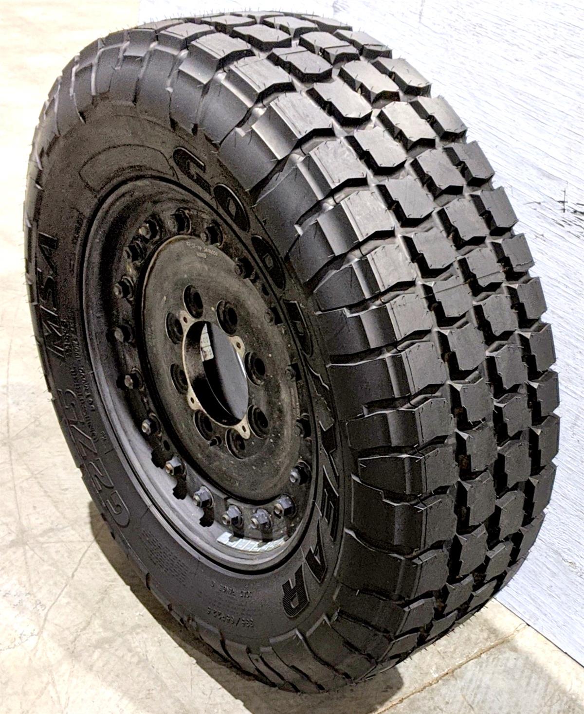 TI-1839 | TI-1839 Goodyear G275 MSA 33565R22.5 with Unimount 18 Bolt Rim 100 Tread Tire (4).jpg