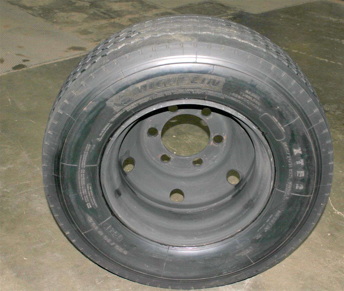 TI-1844 | TI-1844 Michelin XTE 2 285-70R19.5 with 6 Lug Budd Style Rim 100% Tread  (15).JPG