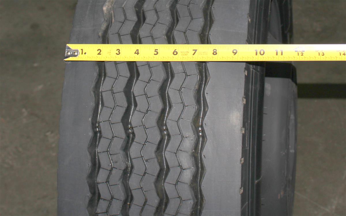 TI-1844 | TI-1844 Michelin XTE 2 285-70R19.5 with 6 Lug Budd Style Rim 100% Tread  (19).JPG