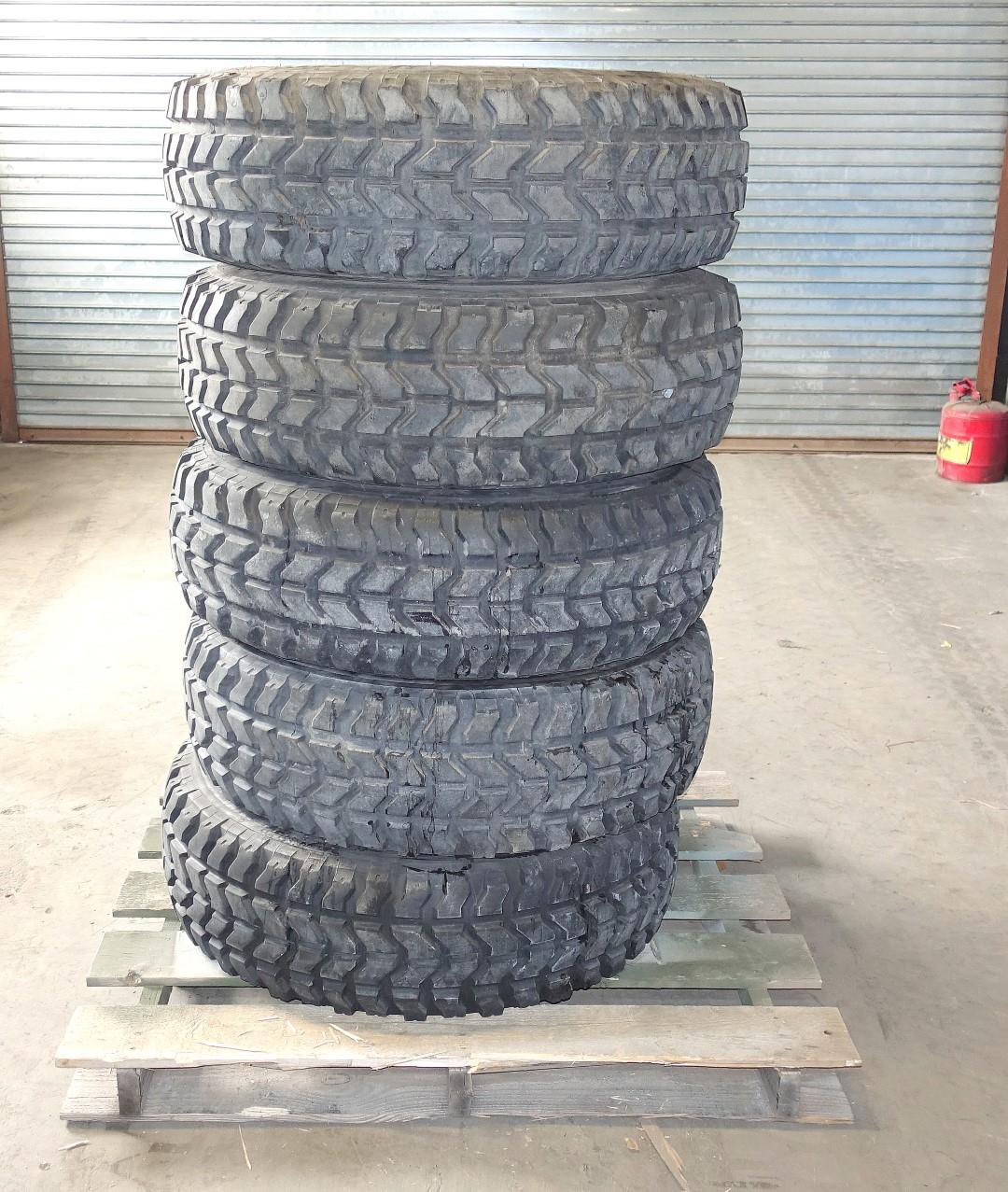 TI-300 | TI-300 Goodyear Wrangler MT 37x12.50R16.5LT Tire (5 Tire Lot Sale) (USED) (13) (Large).JPG