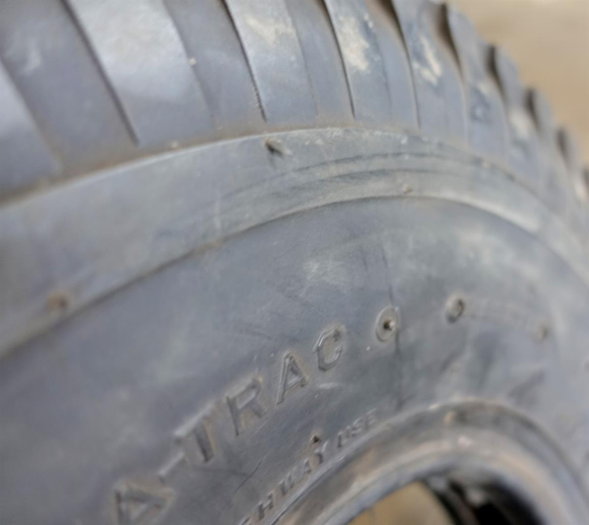 TI-303 | TI-303 STA Dyna Trac 650-10NHS Tire 4 Tire Lot Sale NOS (8).JPG