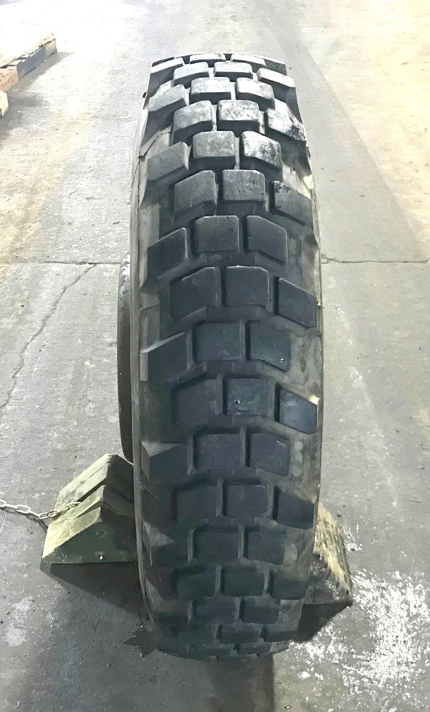 TI-395 | TI-395  Michelin X 11.00R20.00 XL Tire (50-60)(USED) (100).jpg