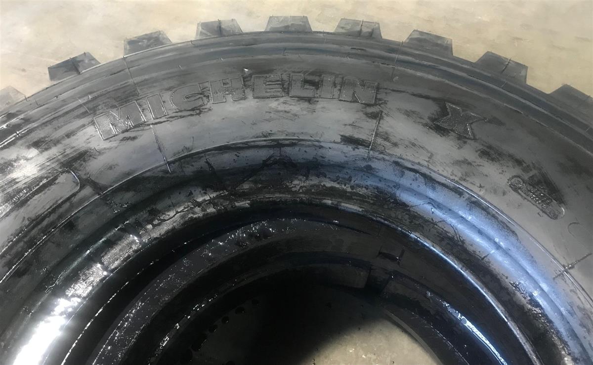 TI-100 | TI-100  Michelin XZL 39585R20 Super Single Radial Tire (NOS) (13).jpg