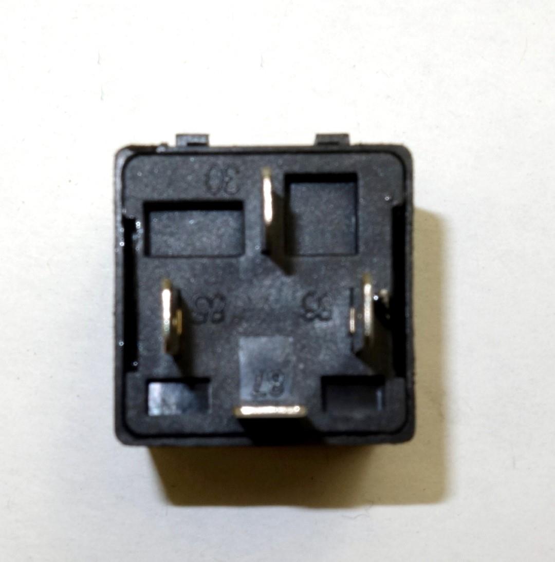 FM-218 | 5945-01-360-3099  12 Volt 4 Terminal Rlay for FMTV NEW (5).JPG