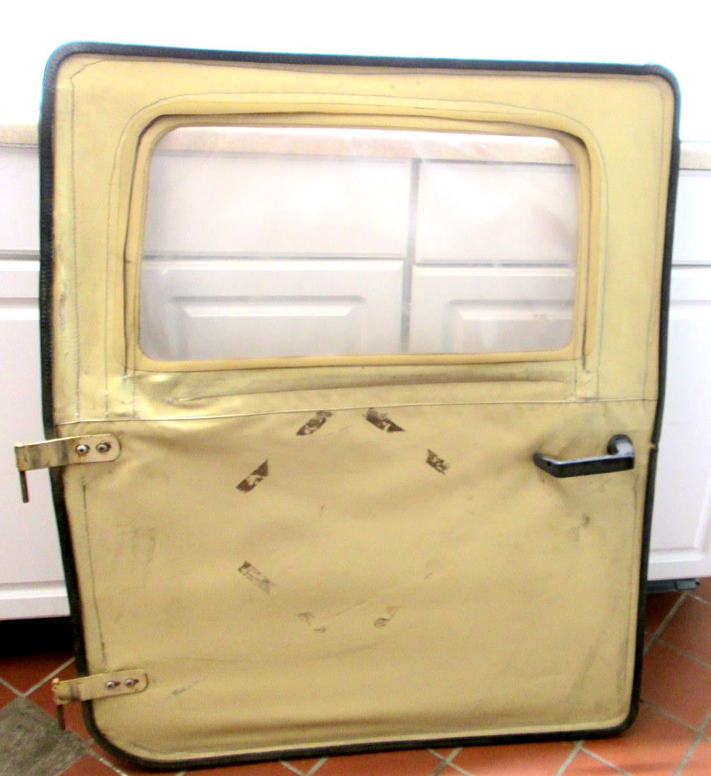 HM-524 | HM-524 Left Front Driver Side Tan Vinyl Soft Door HMMWV Update (6).JPG