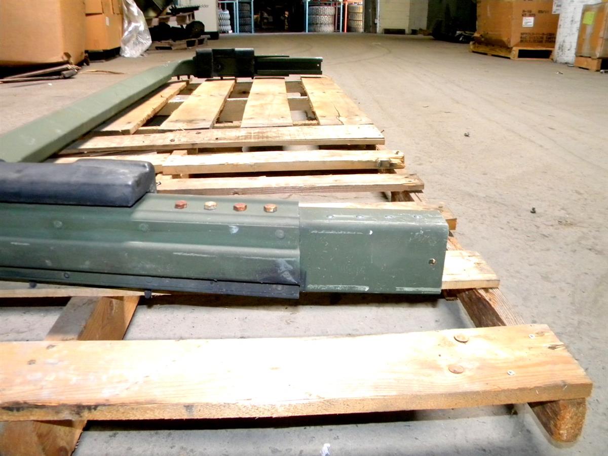 HM-590 | 25410-01-335-4482 Roll Bar, Vehicular, B-Pillar for HMMWV (5).JPG